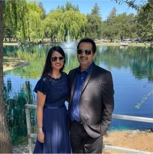 Meet your Posher, Sanjiv n rita